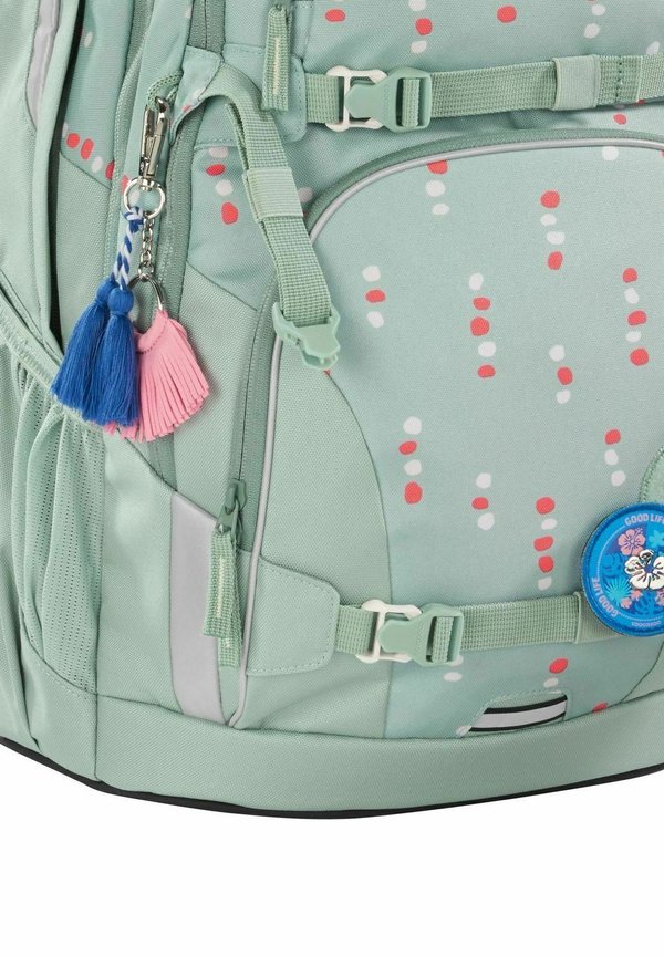 PORTER – Tagesrucksack – dancing dots