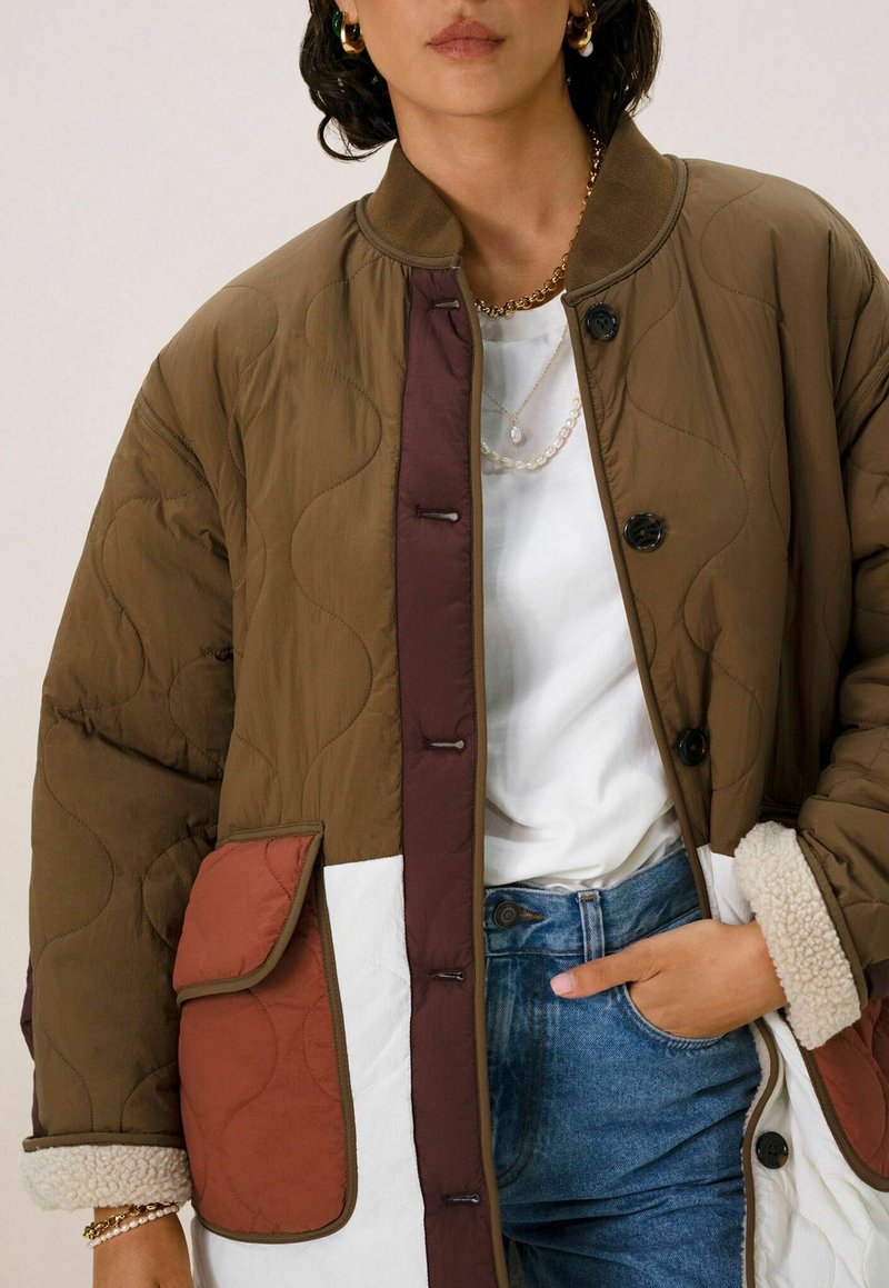 Manteau Sissy Boy Vetement Sissy-Boy STEPPJACKE IN COLORBLOCKING