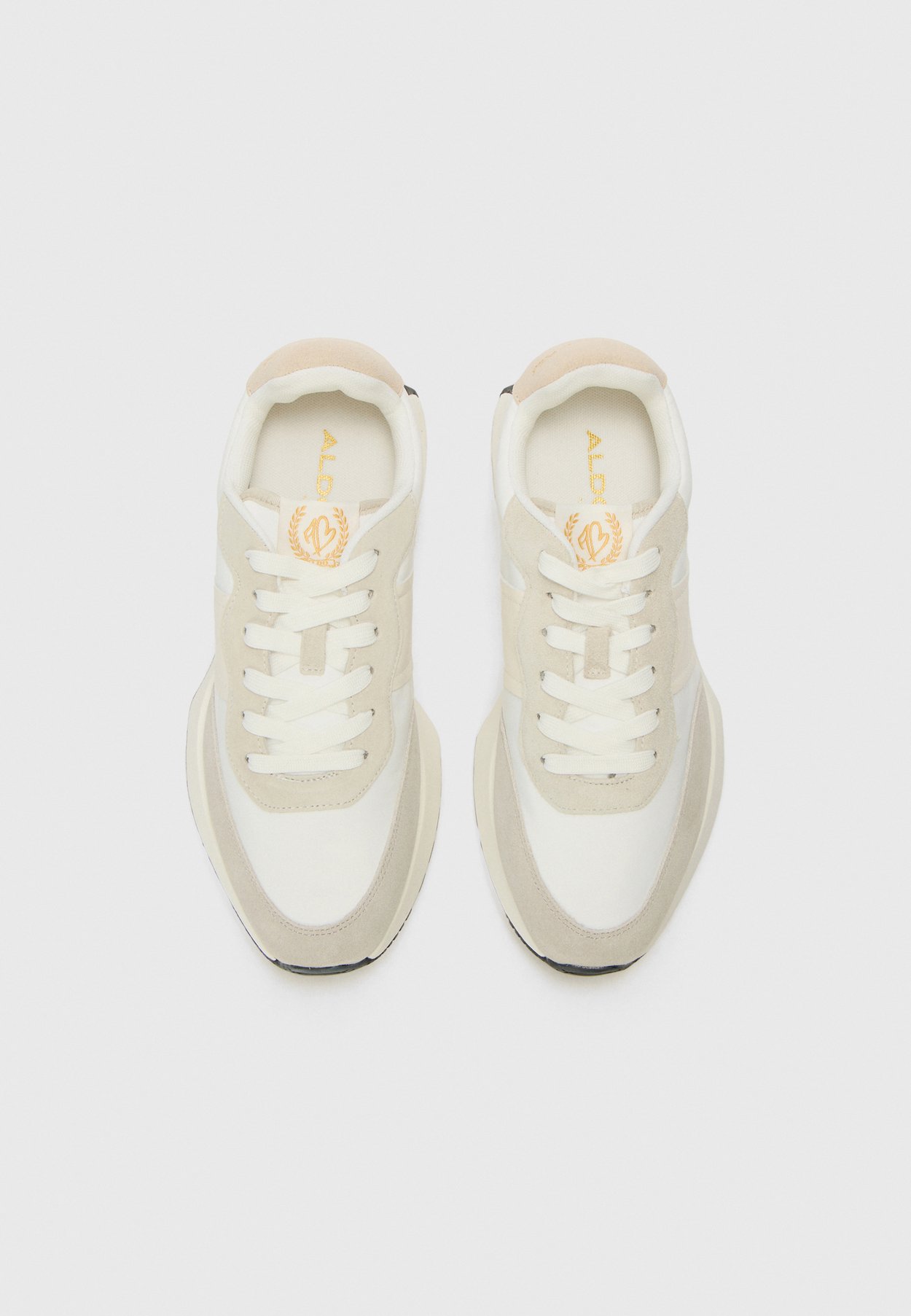 CLUBKICKS