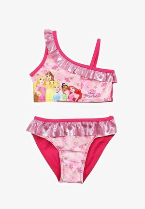 Maillot de bain deux pièces rose avec un haut à volants orné de motifs floraux et d'un accent brillant ; bas de bikini à volants coordonné dans le même rose.