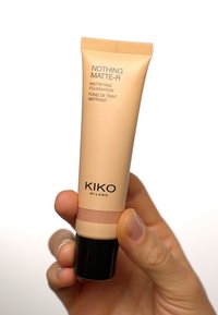 KIKO Milano NOTHING MATTE-R MATTIFYING FOUNDATION - Foundation - 03 rose