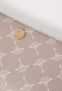 JOOP! CORTINA MELETE  PURSE - Peňaženka - simply taupe