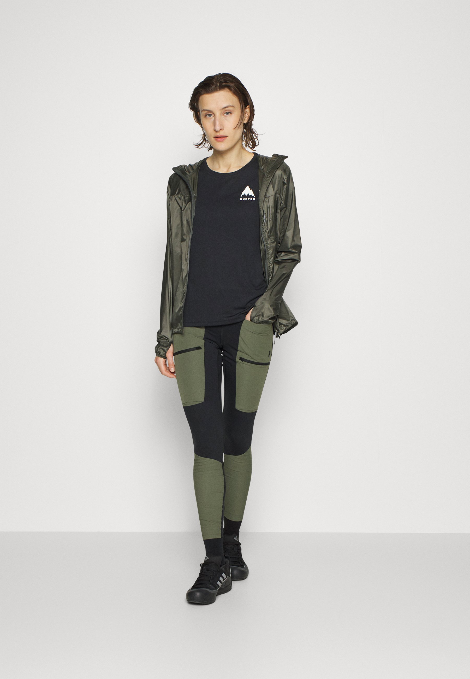 Peak Performance TRACK - Leggings 
