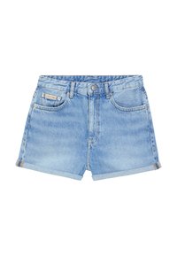Shorts de mezclilla azul claros con dobladillo doblado, que cuentan con un cierre de botón en la parte delantera, trabillas para el cinturón y dos bolsillos frontales. Etiqueta de Calvin Klein visible.