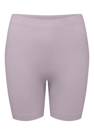 - Krótkie spodenki sportowe