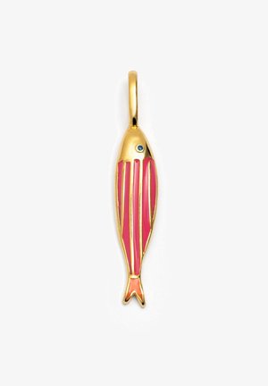 Ciondolo a forma di pesce rosso con strisce in smalto rosa e un accento blu. Presenta una superficie liscia e lucida e un anello per l'attacco.
