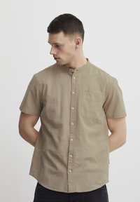 BHSHIRT - Krekls - crockery