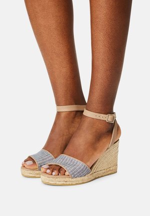YAMINA - Sandály na platformě - harajuku azul/pharos taupe