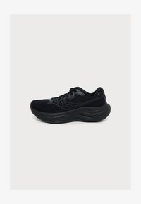 Επιλέχθηκε, triple black