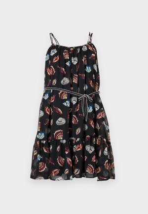 Abito nero con orlo svasato, caratterizzato da vivaci motivi a conchiglia. Ha spalline regolabili e una vita arricciata con un nastro a contrasto.