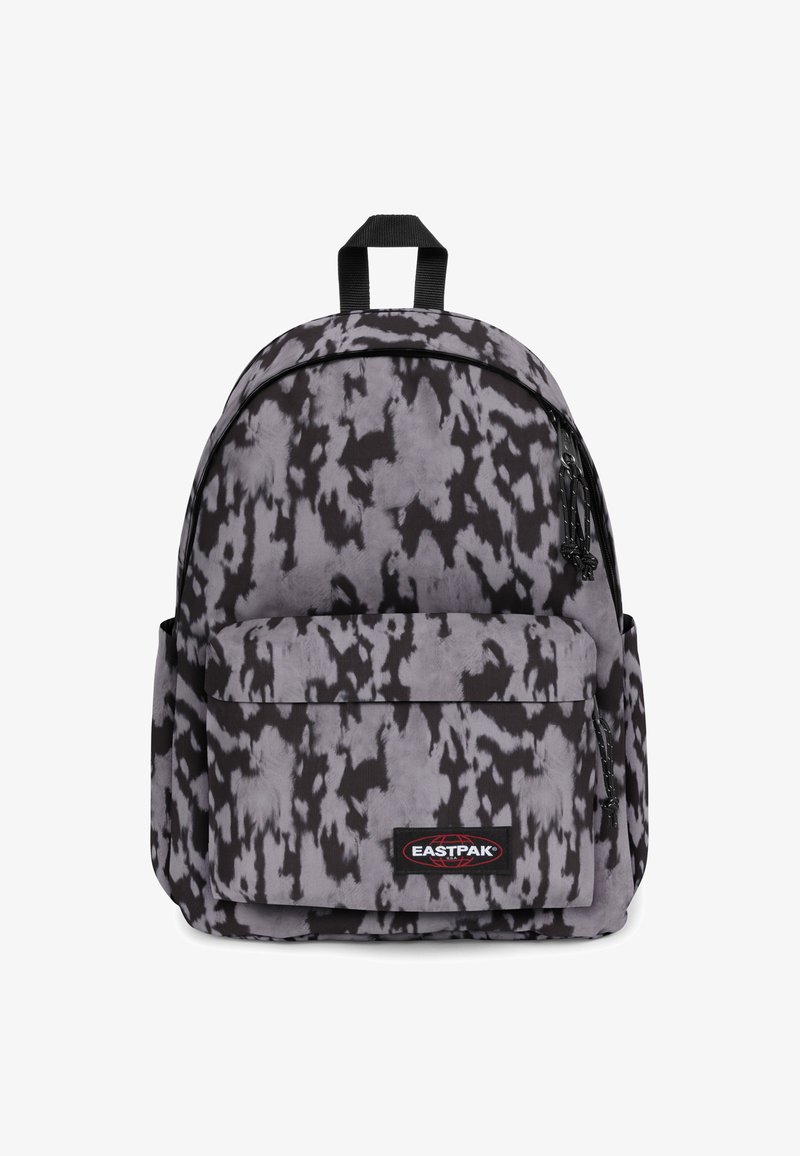 Sac à dos avec un motif abstrait gris et noir, en tissu, poche avant zippée, poignée supérieure et bretelles rembourrées.