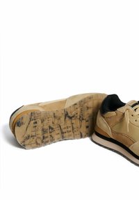 HOFF TRIESTE  - Zapatillas - brown