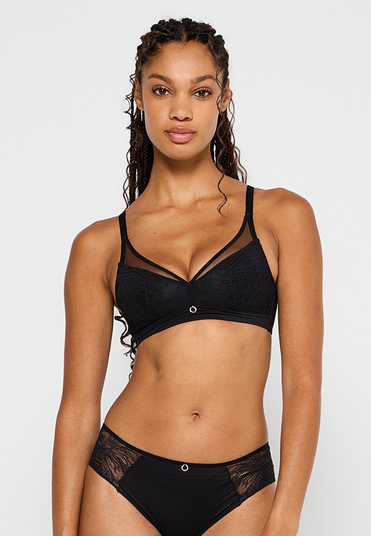 Chantelle Triangel BH zwart Chantelle Triangel BH zwart