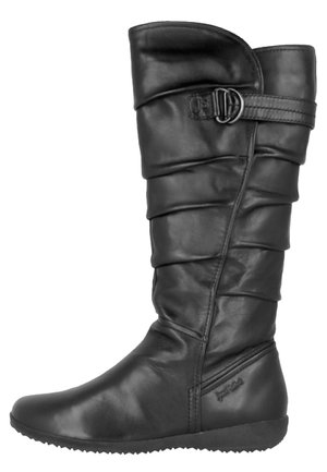 Bottes noires en cuir montantes avec texture froncée, détail de boucle sur le côté, bout rond et semelle plate. Présente une finition lisse sur l'ensemble.