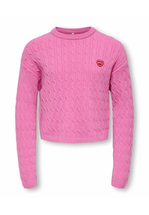 Pull rose à manches longues en maille torsadée avec encolure ronde et petit patch cœur rouge sur la poitrine indiquant "LOVE."