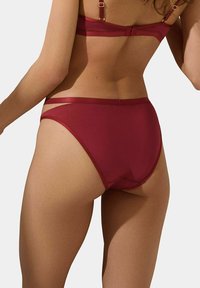 Lisca Slip - rouge