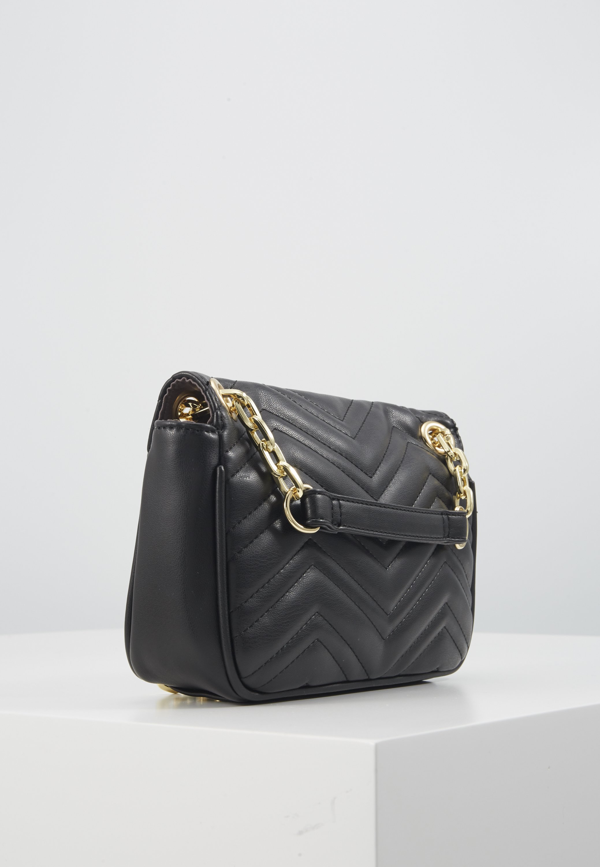 Nyze CROSSBODY BY LAURA JOELLE Skulderveske black Nyze CROSSBODY BY LAURA JOELLE Skulderveske black