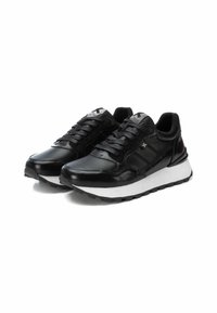 XTI Zapatillas - black