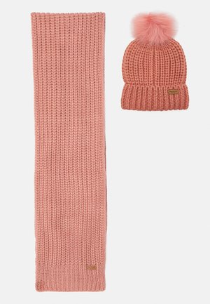 SALTBURN BEANIE & SCARF GIFT SET - Scarf - pink rust