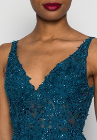 Mascara Roupa de cerimónia - petrol