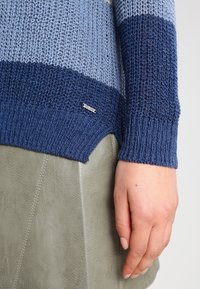 Pepe Jeans Sweter