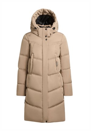 Abrigo acolchado color beige con capucha, diseñado con costuras acolchadas, botones frontales, dos bolsillos laterales y forro interior negro.