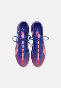 Puma ULTRA 5 PRO MG - Botines de fútbol para terreno firme - lapis lazuli/white/sunset glow