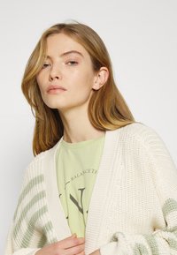 Lounge Nine EMMELINE CARDIGAN - Casaco de malha - lint