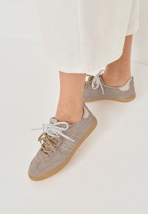 Tamaris, Baskets basses - taupe