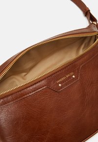 Vanessa Bruno SAC BANANE - Puusakott - havane