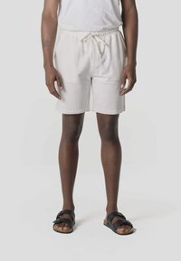 No seleccionado, crudo off-white