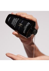 KÉRASTASE DENSIFIQUE BAIN DENSITE HOMME DENSIFYING SHAMPOO FOR MEN - Sjampo