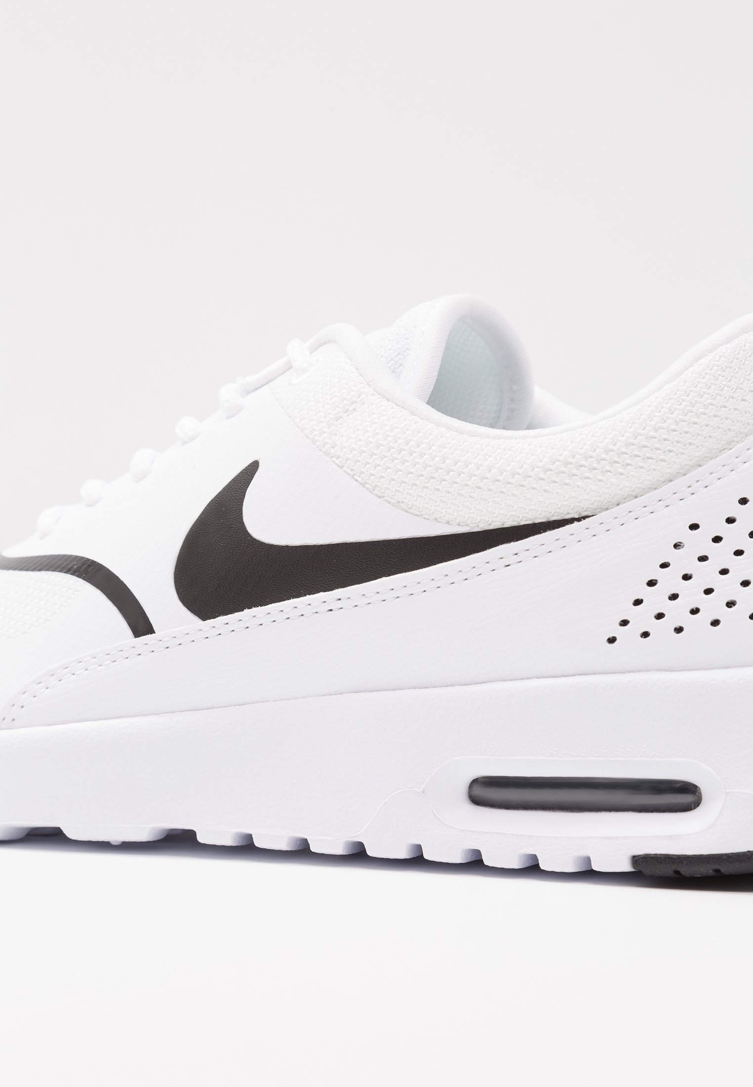 Nike Sportswear AIR MAX THEA Joggesko whiteblackhvit Roxy SHEILAHH Joggesko white Zalando.no