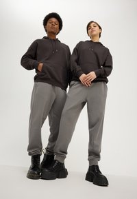 YOURTURN - UNISEX 2 PACK  - Sweatshirt - black/grey Thumbnail Image 1