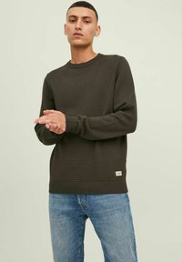 Jack & Jones JJEATLAS CREW NECK - Pulover - rosin