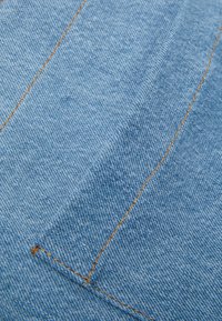 Levi's® ICON TOTE UNISEX - Kandekott - light blue