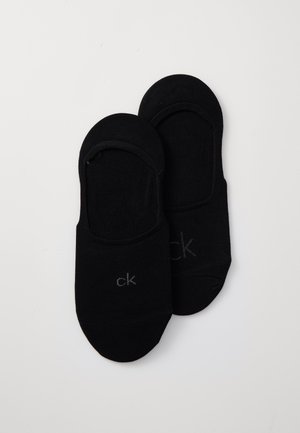 Mustad, madalate lõikega sokid pehmest materjalist. Omavad sujuvat tekstuuri ning halli logo küljel. Kompaktne ja ergonoomiline disain.