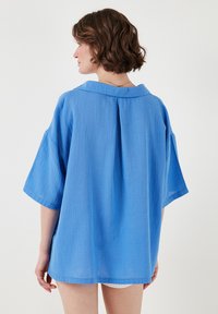 LELA Camicia - saxe blue