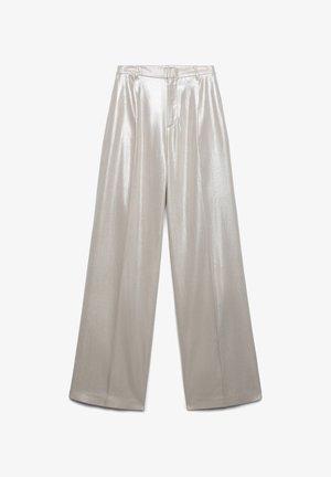 Wide-leg high-waist trousers in metallic silver with front pleats, belt loops, and a concealed front fastening.