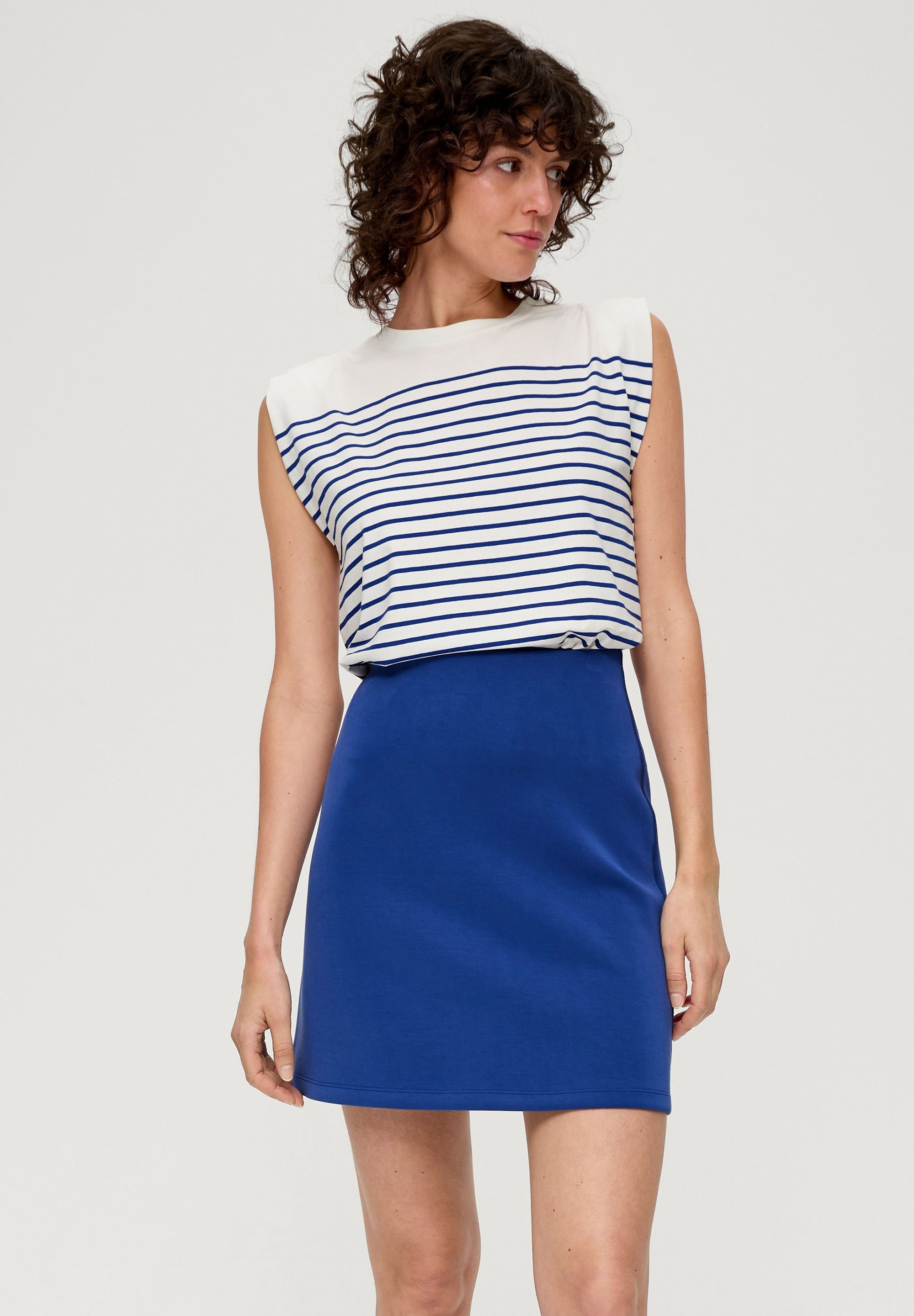Jupe Balançoire Femme Marks And Spencer, Viscose Géométrique Bleue, Taille 10, Zippée, Neuve Sans étiquette