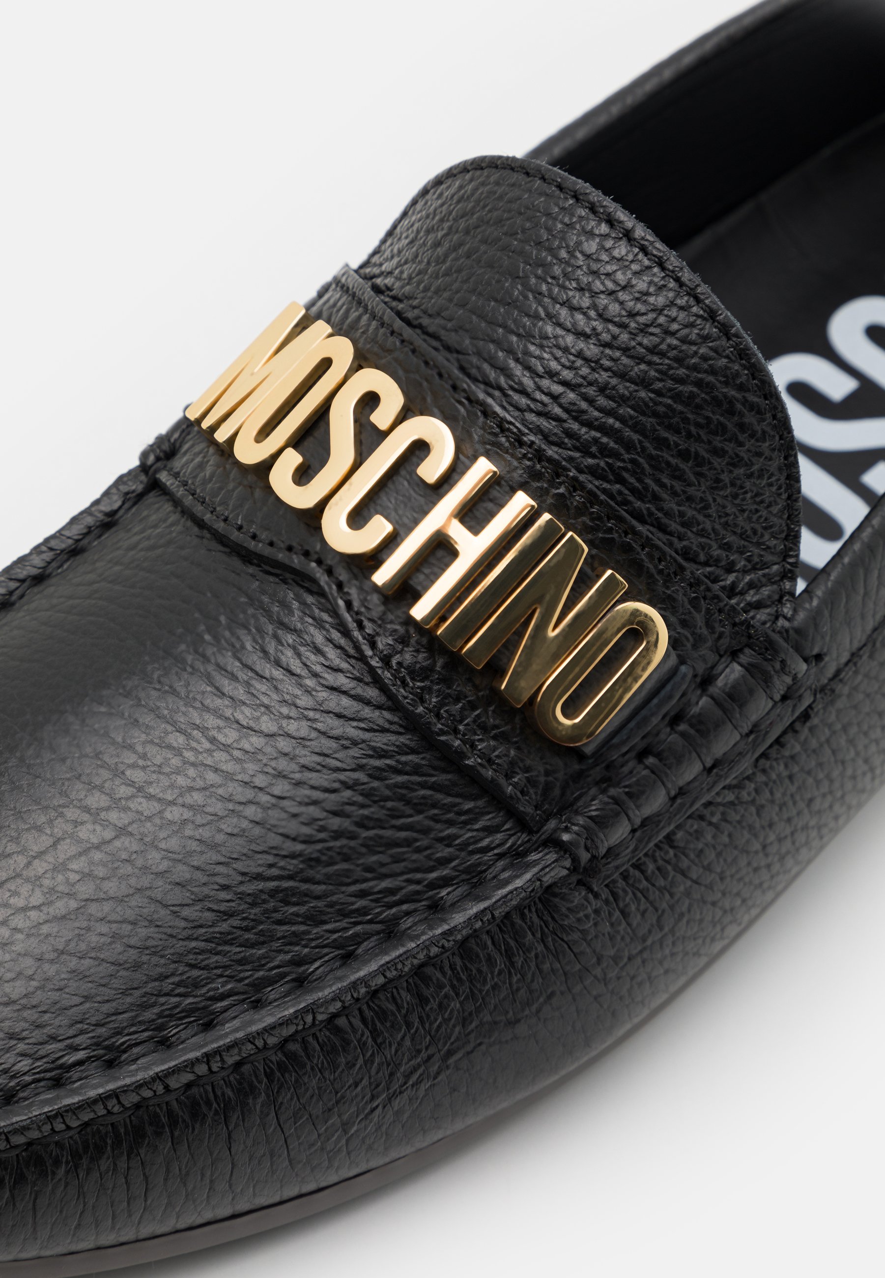 mocassin moschino