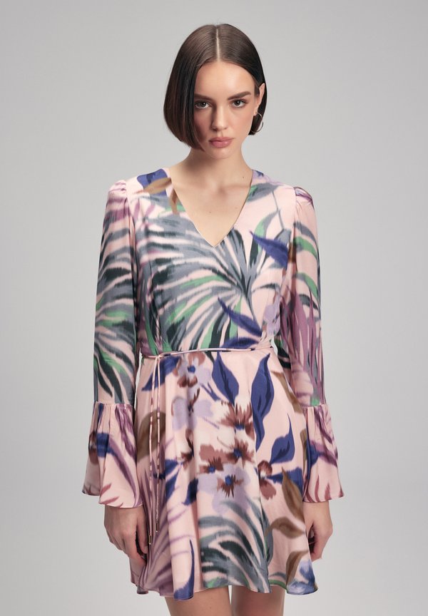 RUFFLE DETAILED - Freizeitkleid - patterned rose