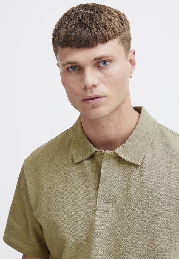 SDIHAAB - Polo shirt - vetiver3