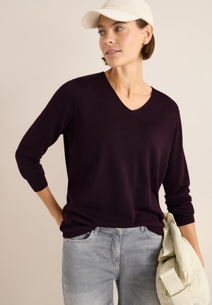 - Sweter