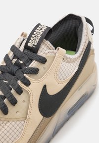 nike air max 90 rattan dark smoke grey khaki