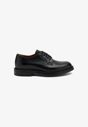 Frau Shoes Derbies & Richelieus - black