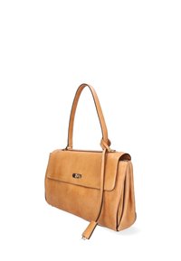 Borsa in pelle color beige chiaro, con una forma strutturata, un linguetta frontale piatta e una tracolla removibile. La chiusura è dotata di un gancio.
