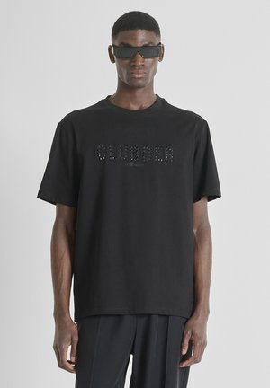 RELAXED FIT WITH STONES - Camiseta estampada - black