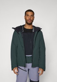 Salomon HIGHLAND JACKET - Lyžařská bunda - green gables