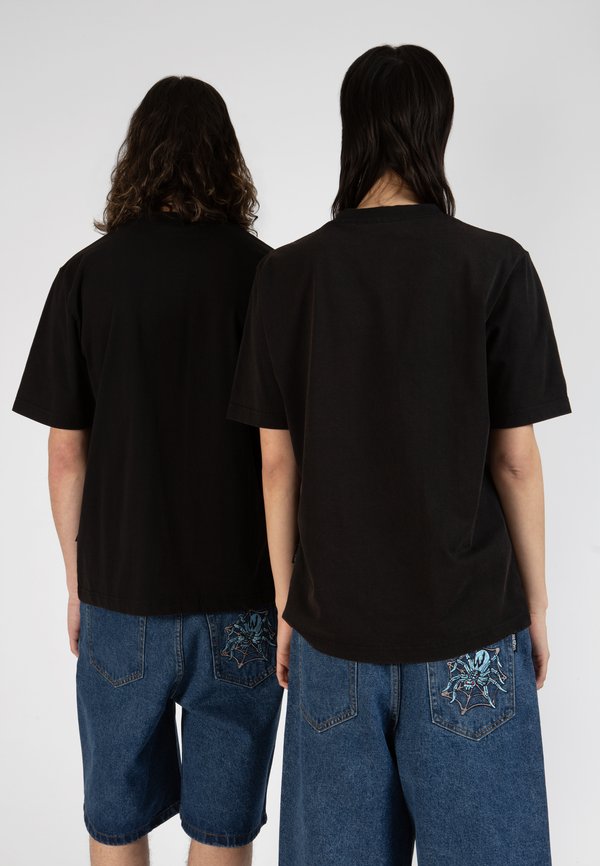 ORTHOS UNISEX - Print T-shirt2